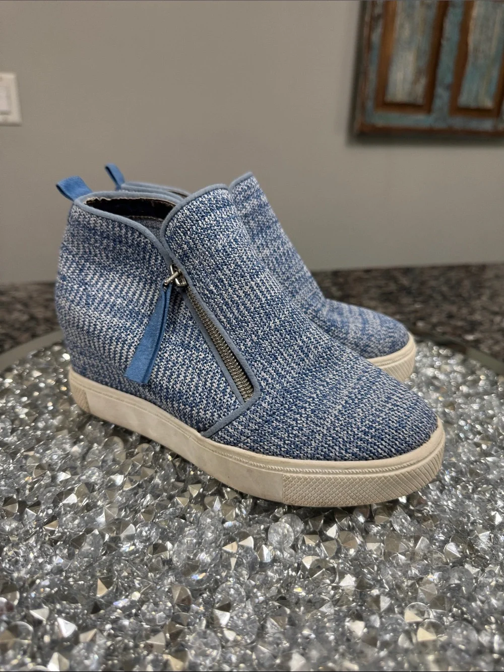 Steve Madden Blue Knit Wedge Sneaker with Side Zip EUC 1